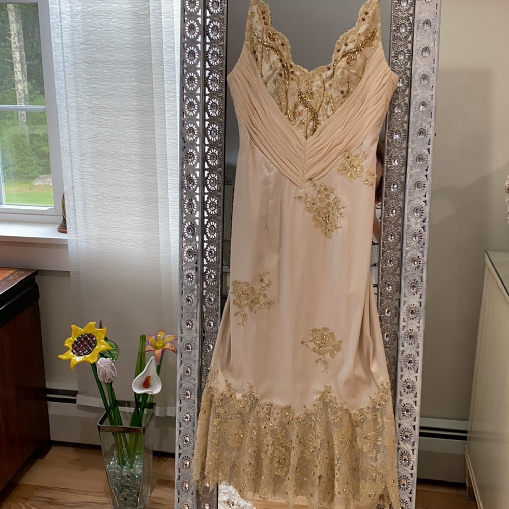 Pd 550. worn 1x creme gld sequin size 4 - Picture 3 of 3